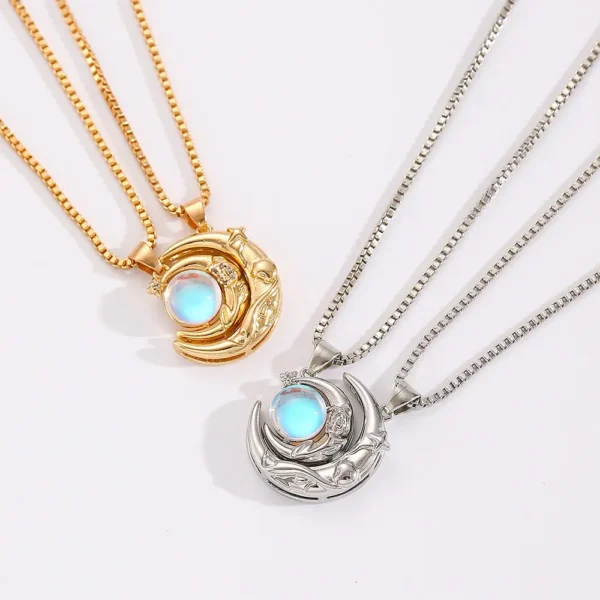 Magnetic Moon Couple Necklaces - Best Friend Necklaces