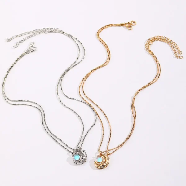 Magnetic Moon Couple Necklaces - Best Friend Necklaces