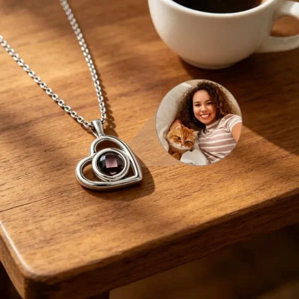 Custom Photo Projection Necklace - Personalized heart pendant (Silver)