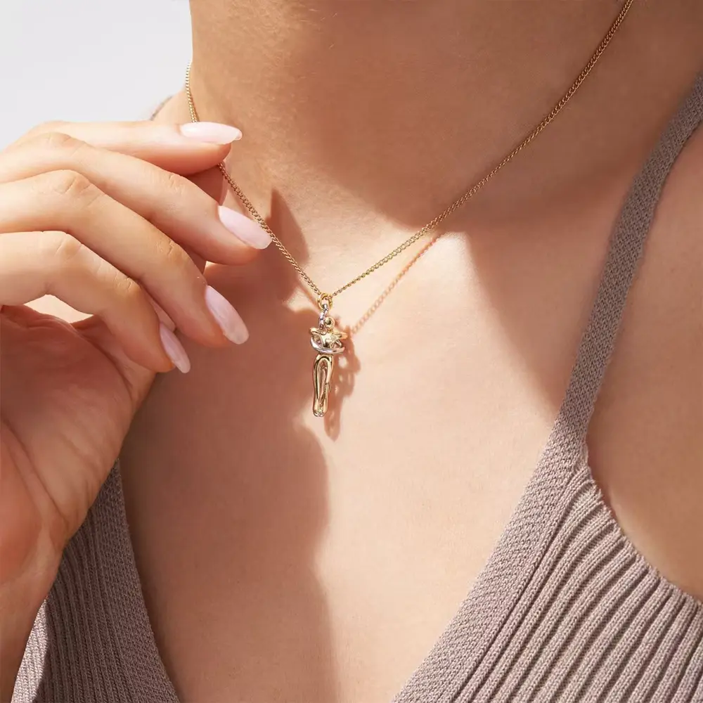 Hugging Couple Pendant Necklace